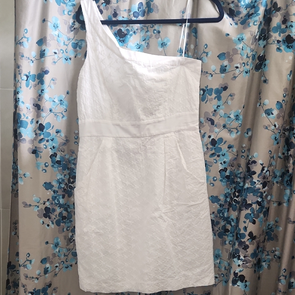 Jessica Simpson White One-Shoulder Dress